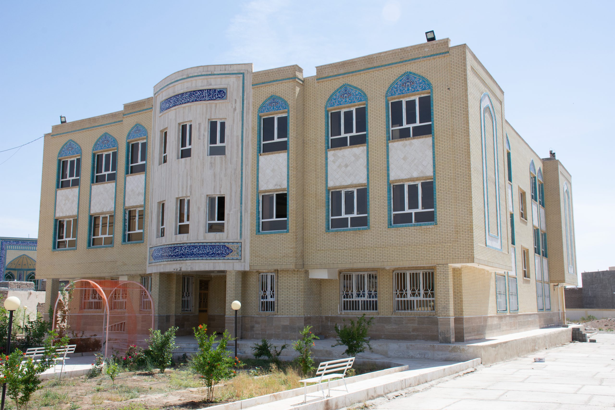 مدرسه علمیه حضرت نرجس(س) زاهدان