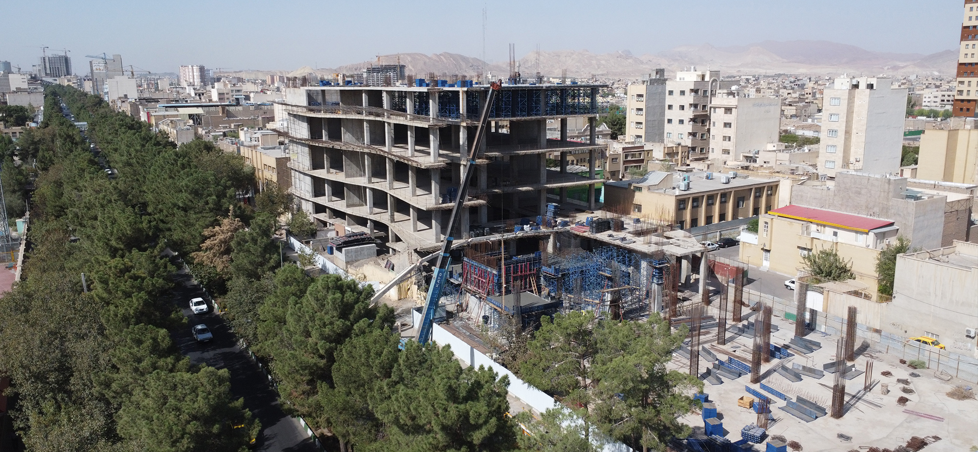 گزارش تصویری: بتن‌ریزی تکمیل نیم طبقه ۱ پروژه ماهور