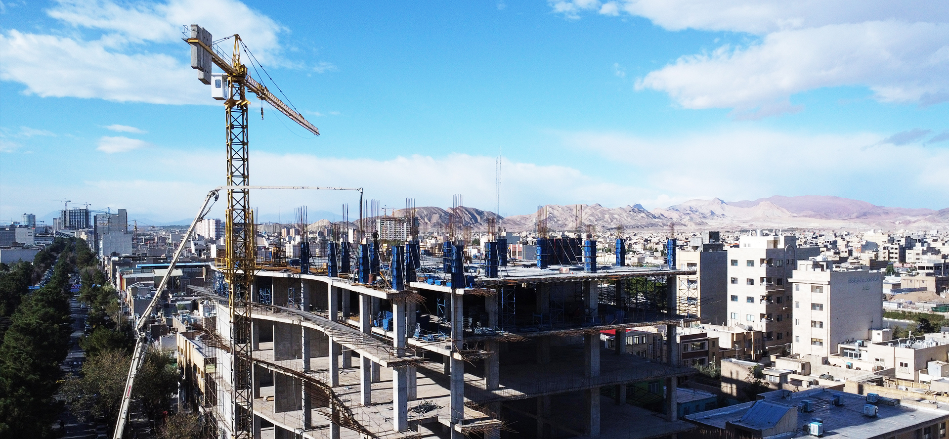 گزارش تصویری: پارت دوم بتن‌ریزی ستون‌های طبقه +۵ در بخش جنوبی سازه پروژه ماهور