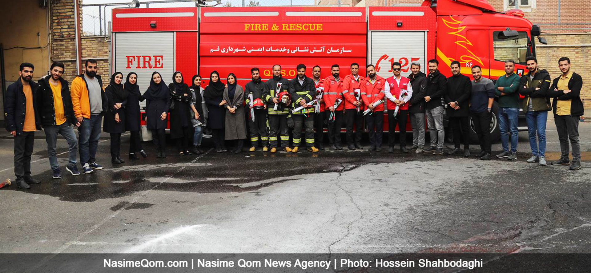 گرامیداشت شهدای آتش‌نشان حادثه پلاسکو در قم